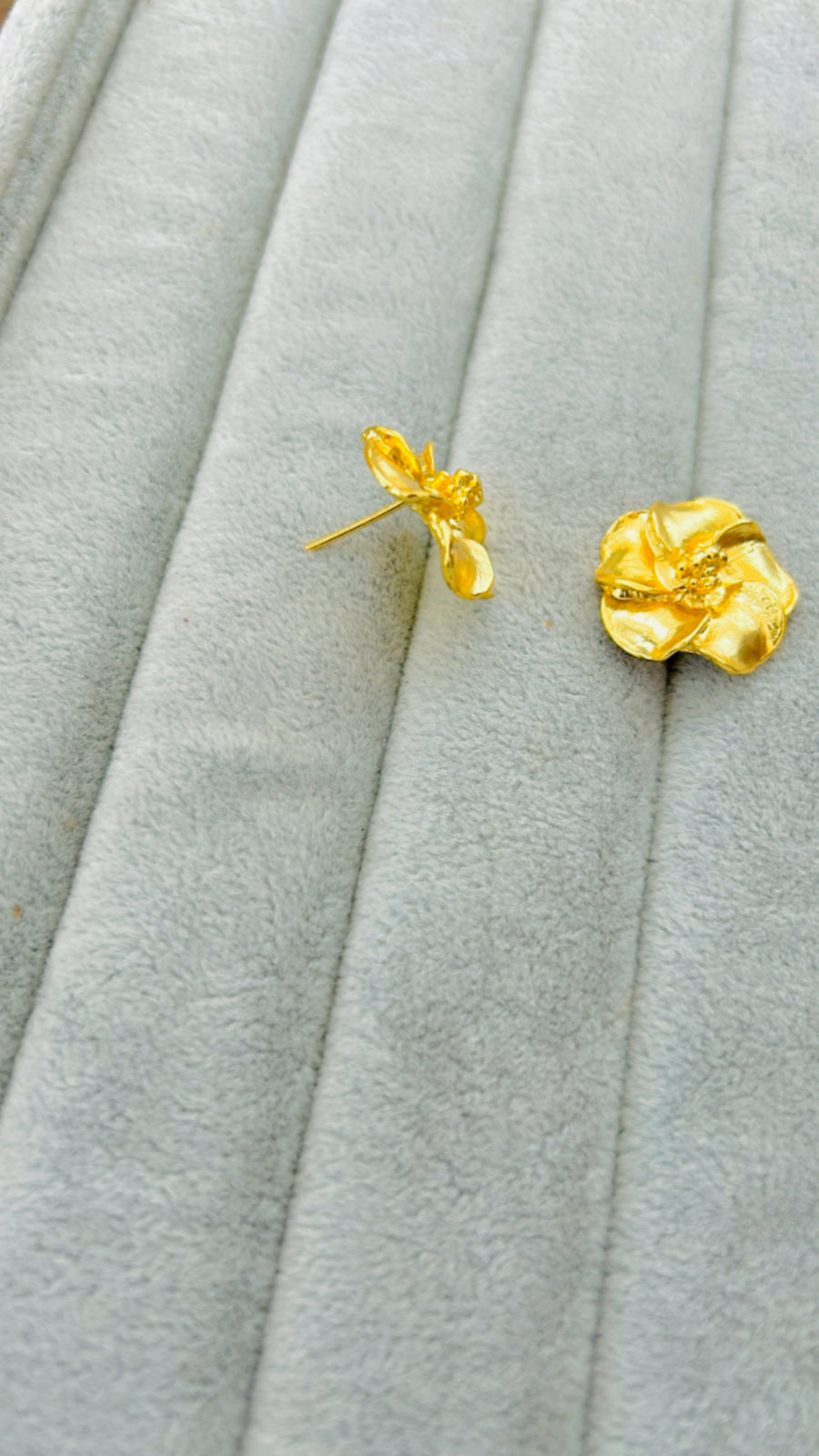 Small Amapola Earrings