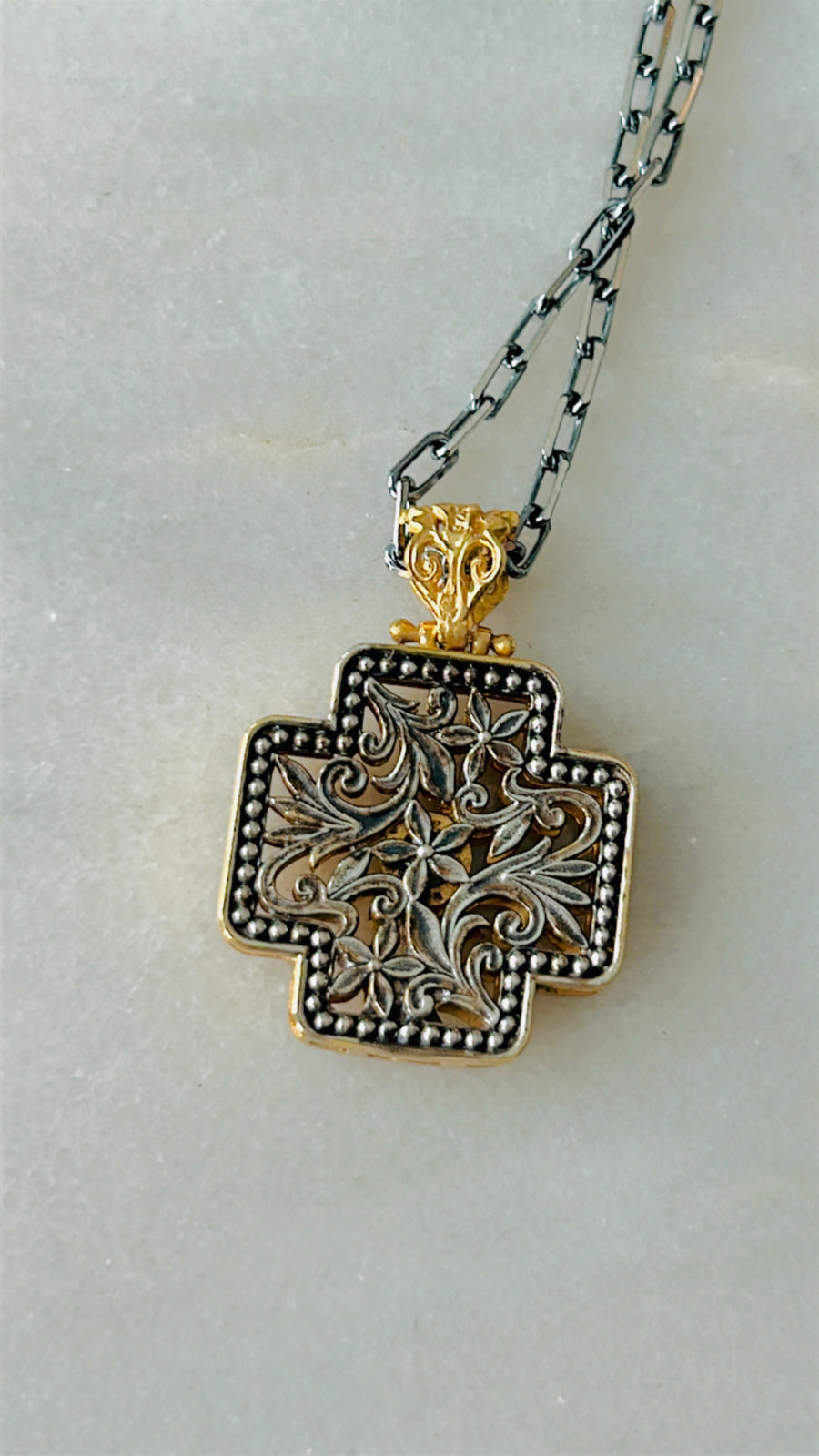 Byzantino Cross