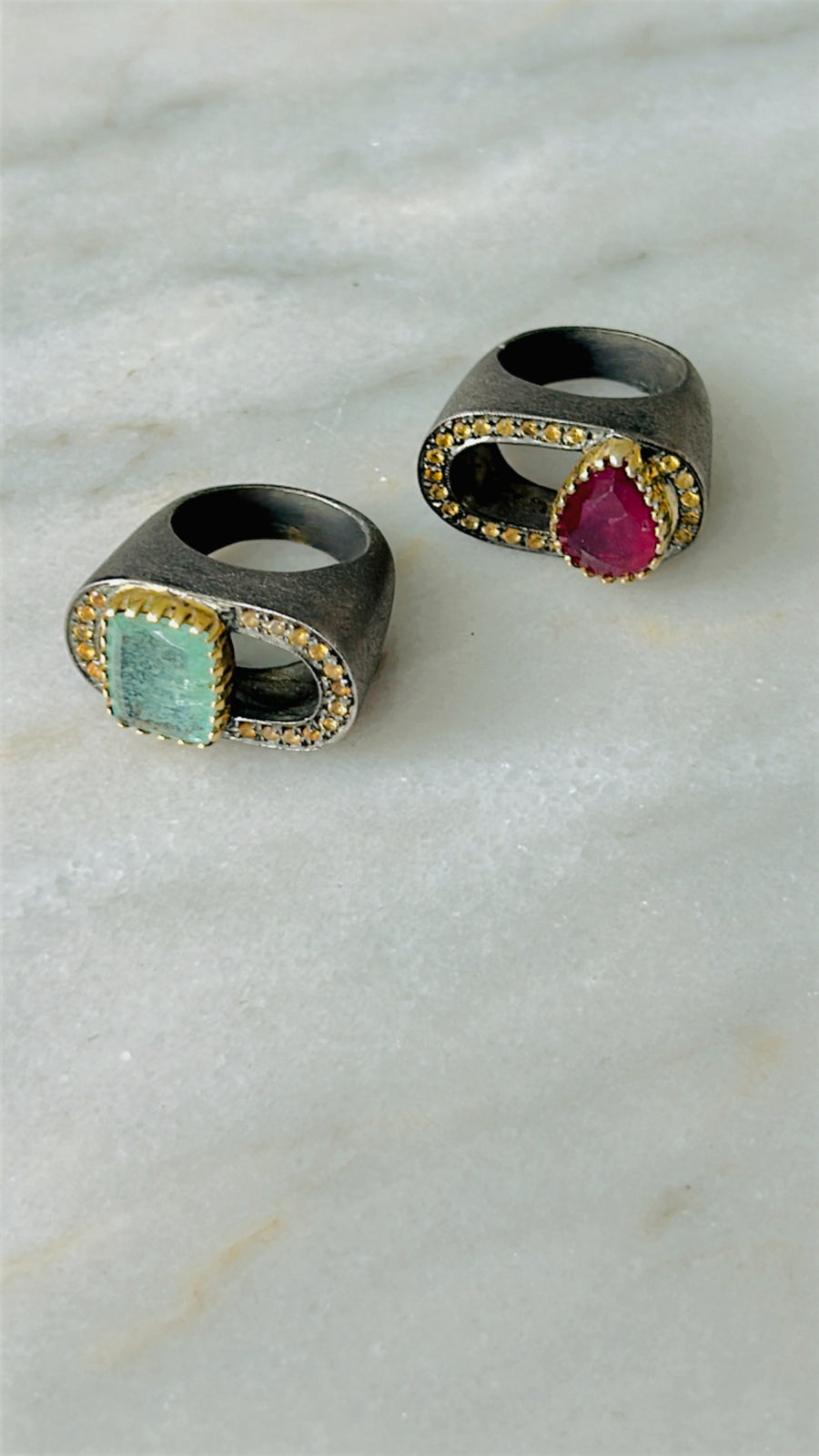 Modernika Rings