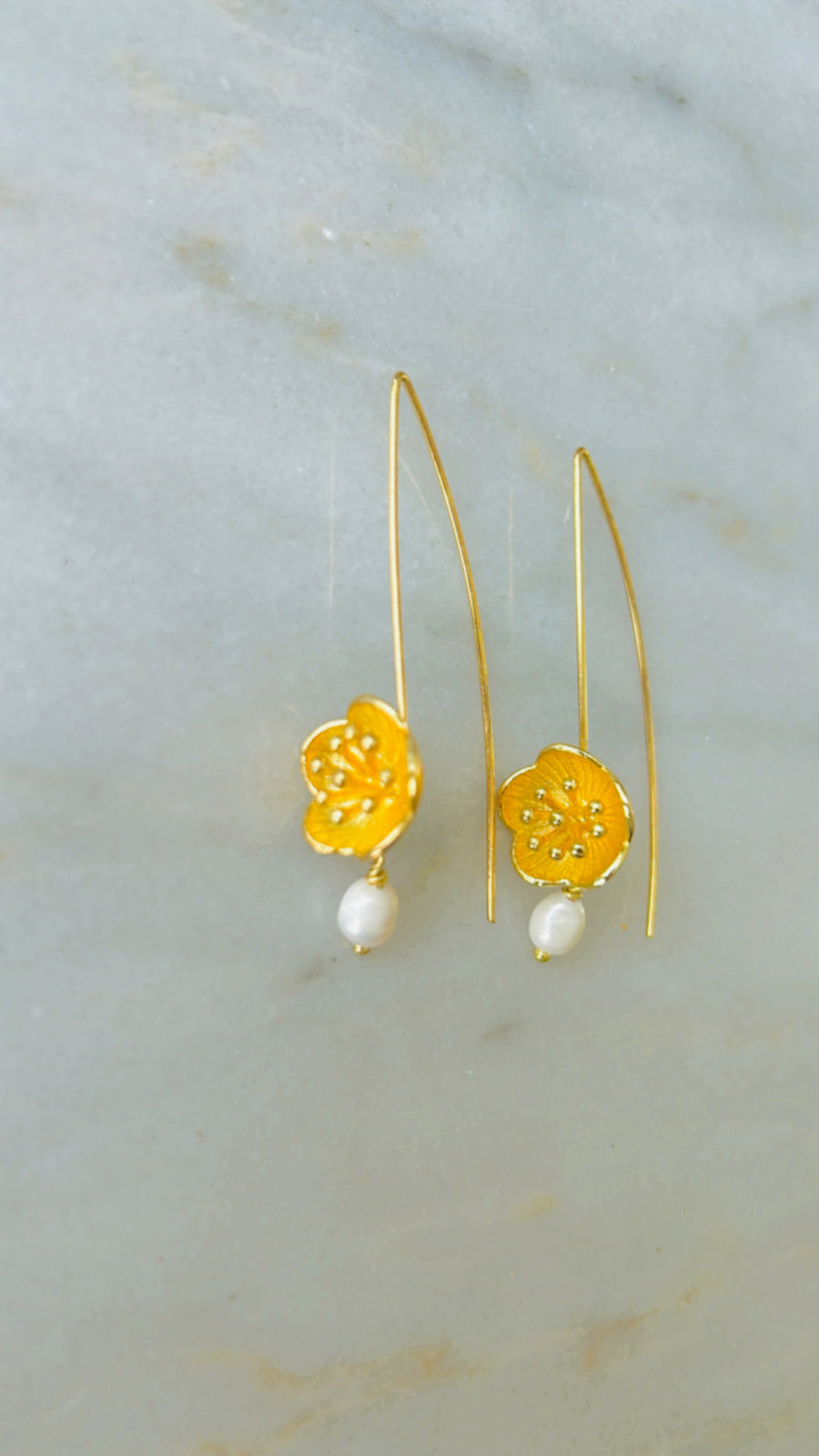 Flower drops earrings