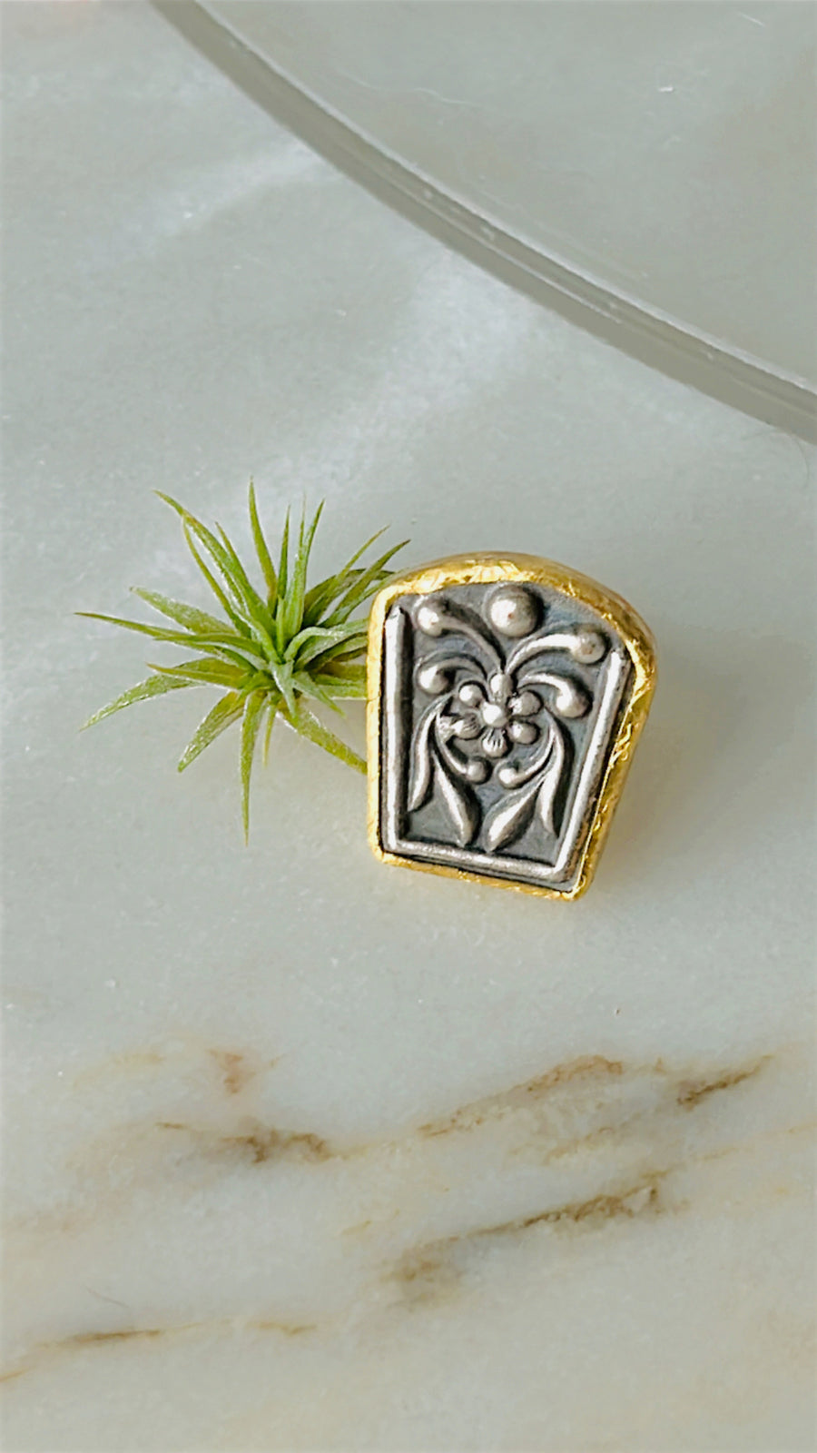 Babylonian Ring