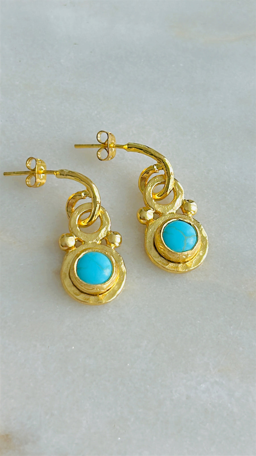 Tiny swirls and stones earrings