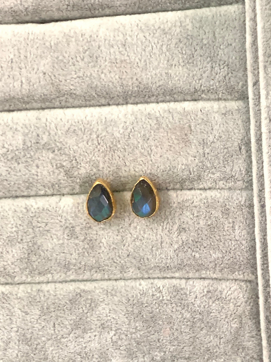 Tiny teardrop stud earrings