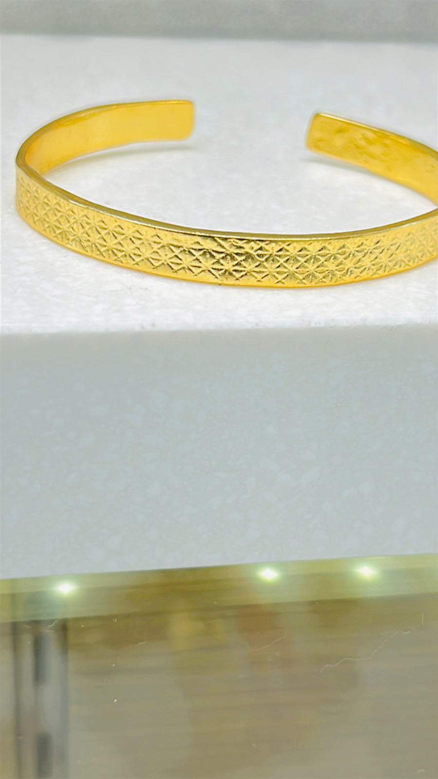 Tile Cuff