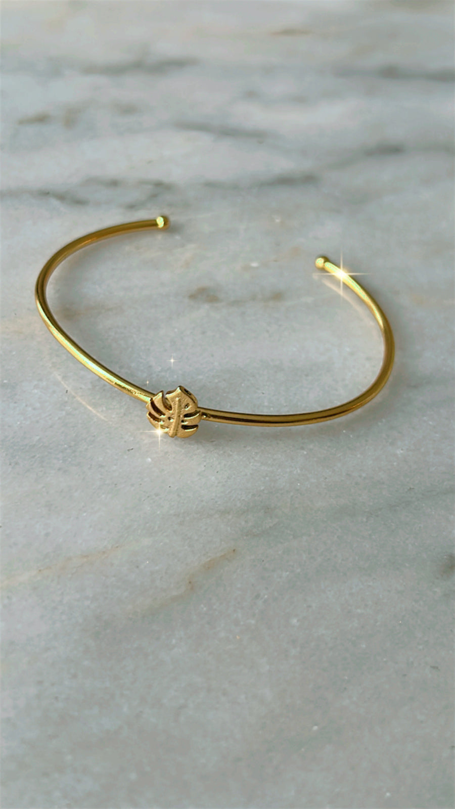 Tiny Palmita Cuff