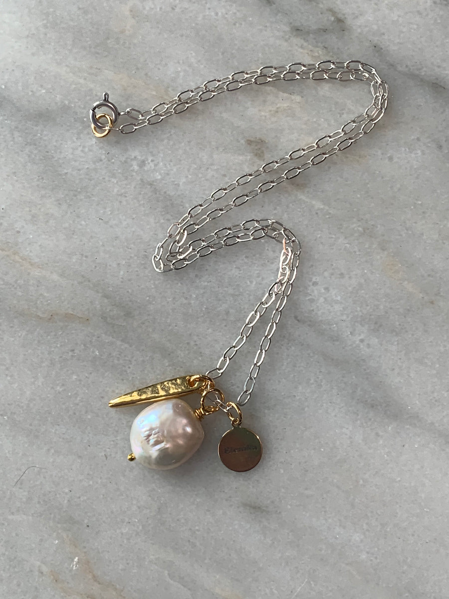 Dainty Pearly Necklaces