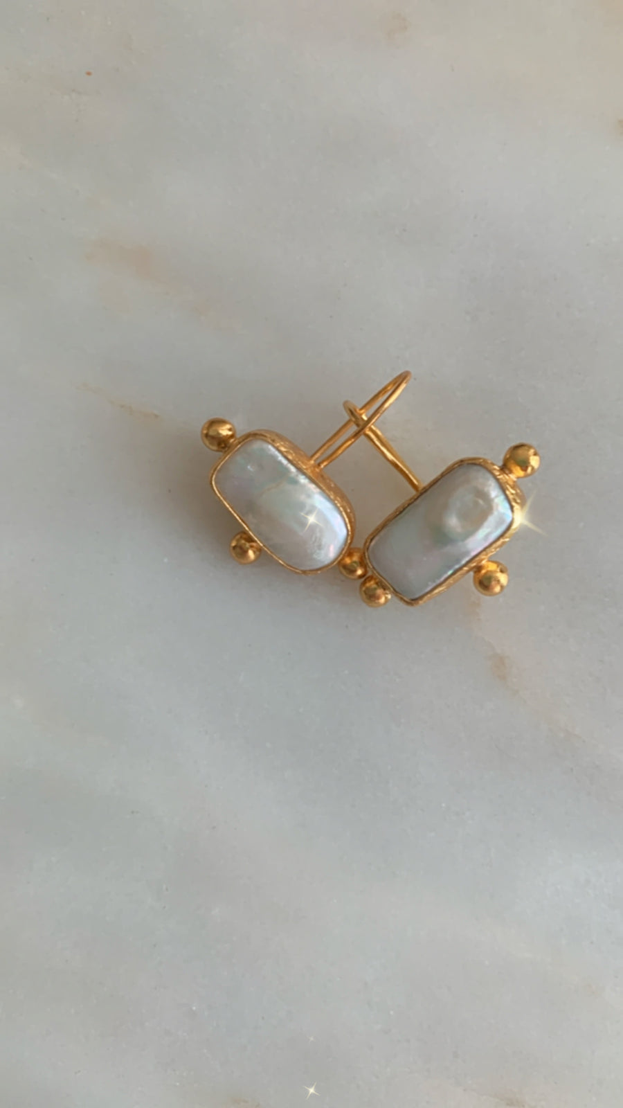 Pearl earrings (rectangle)